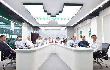 蔣錫培拜會(huì)四川華西集團(tuán)黨委書(shū)記、董事長(zhǎng)楊斌